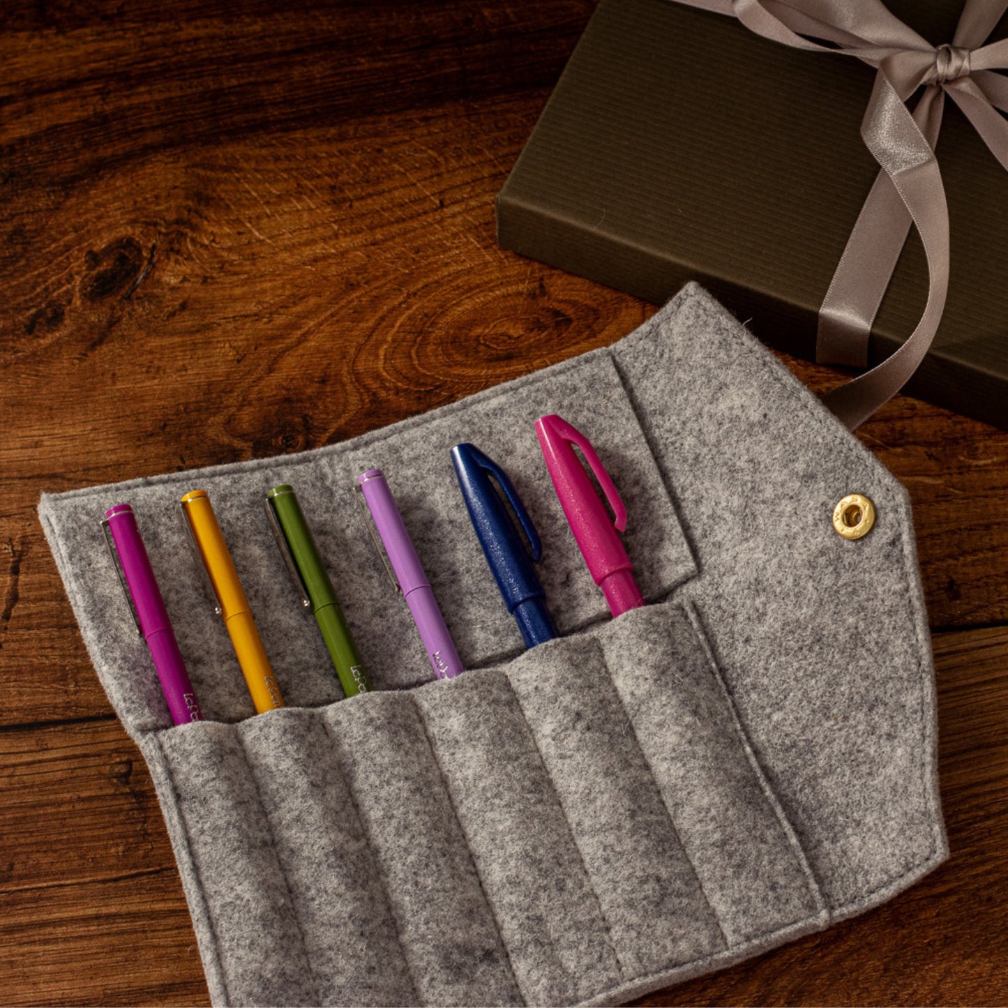 Woolen Pen Case Roll - Nougat