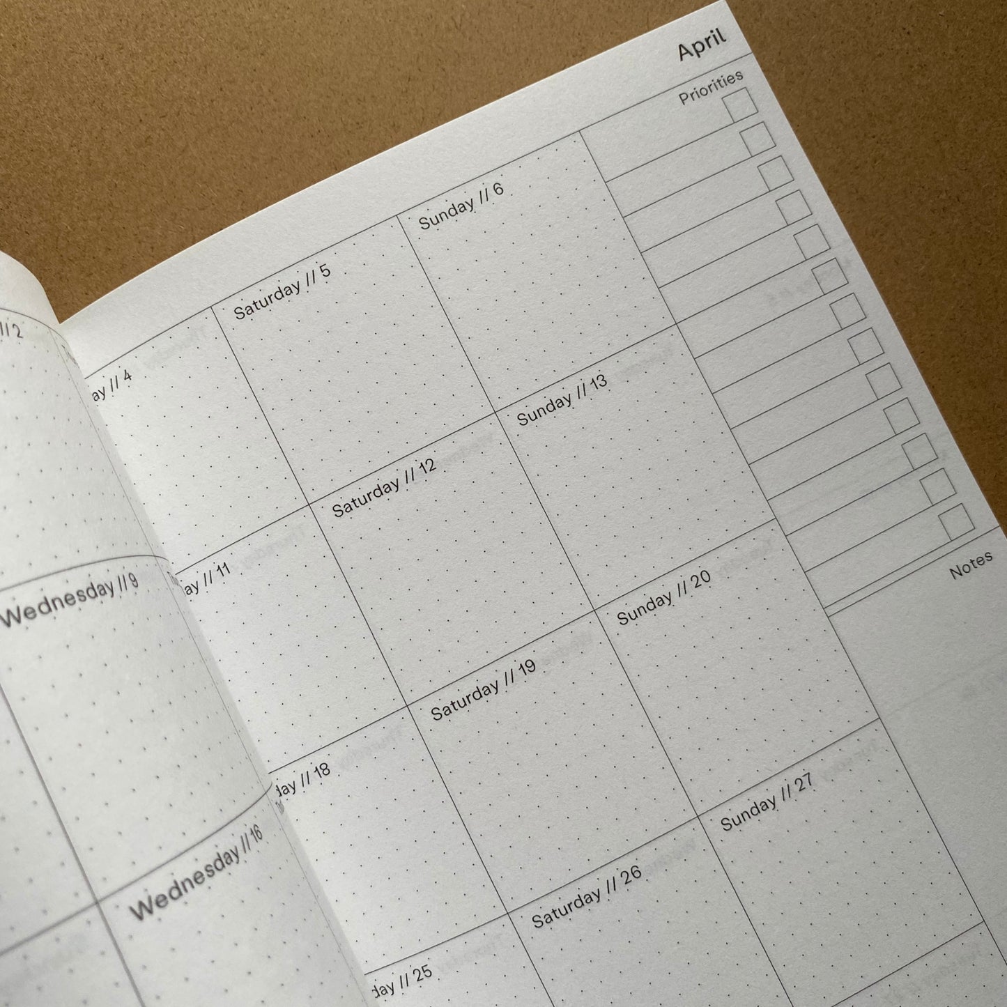 2025 Weekly Planner - Hildy / Papersmiths x The Completist